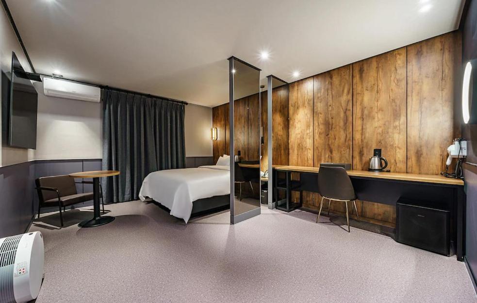 Brown-Dot Hotel Geomdan Incheon Luaran gambar