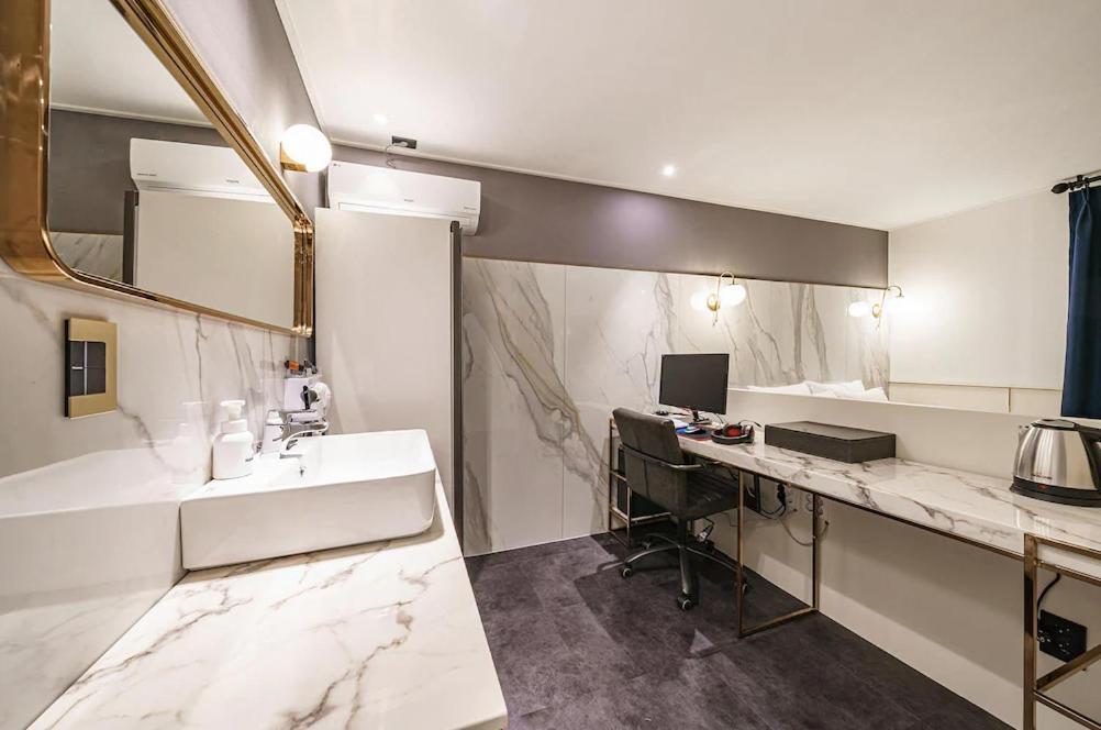 Brown-Dot Hotel Geomdan Incheon Luaran gambar